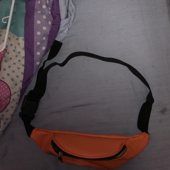 fanny pack - Picture 3 of 6